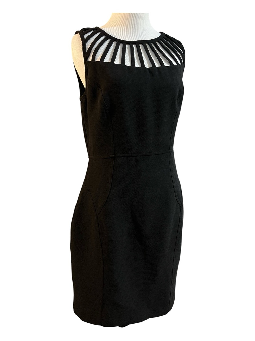 LAUNDRY BY SHELLI SEGAL CAGED LATTICE NECK COCKTAIL DRESS BLACK SIZE 6